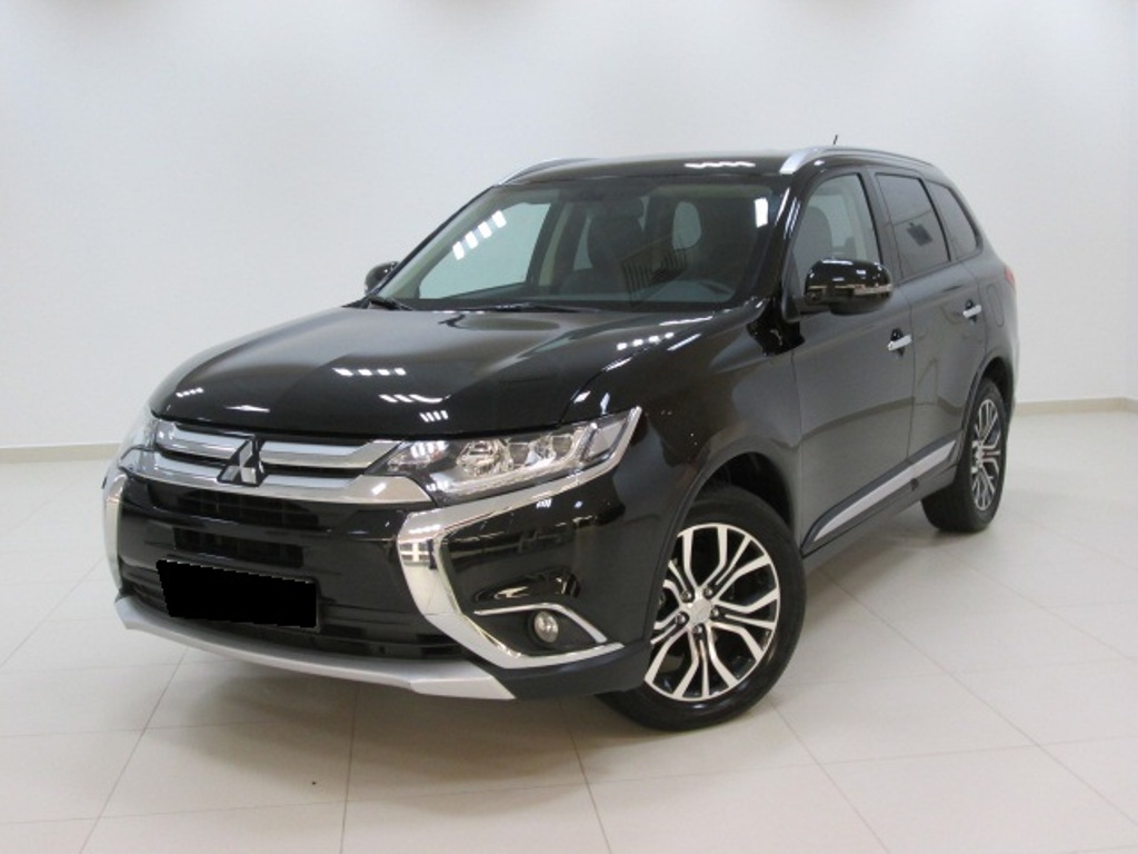 Купить Mitsubishi Outlander 2015 цена от 1700000 в Новосибирске, в  автосалоне Гепард №46719