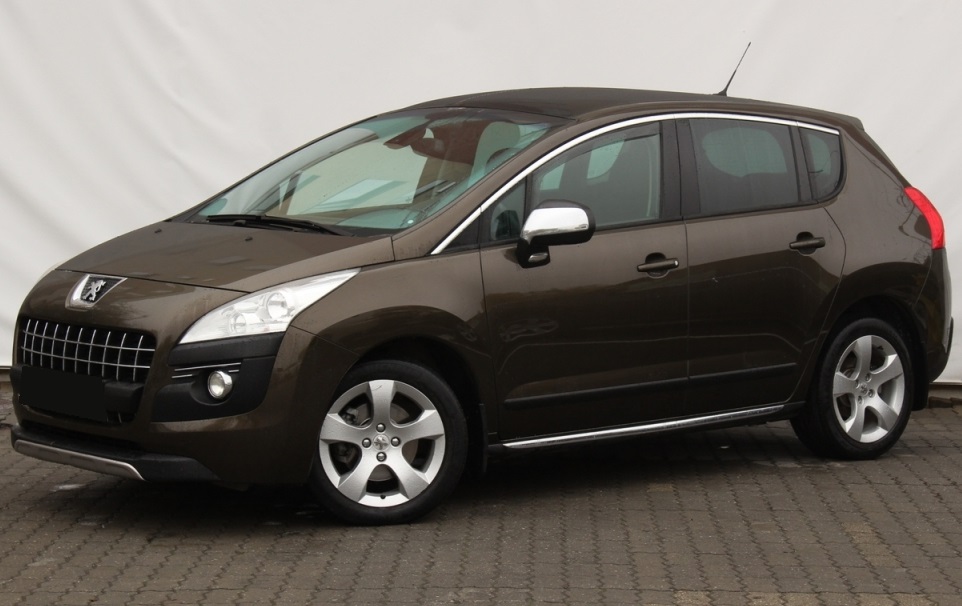 Peugeot 3008 2011. Пежо 3008 1 поколение. Пежо 3008 2011г. Peugeot 3008 2011. Пежо 3008 2011 фото.