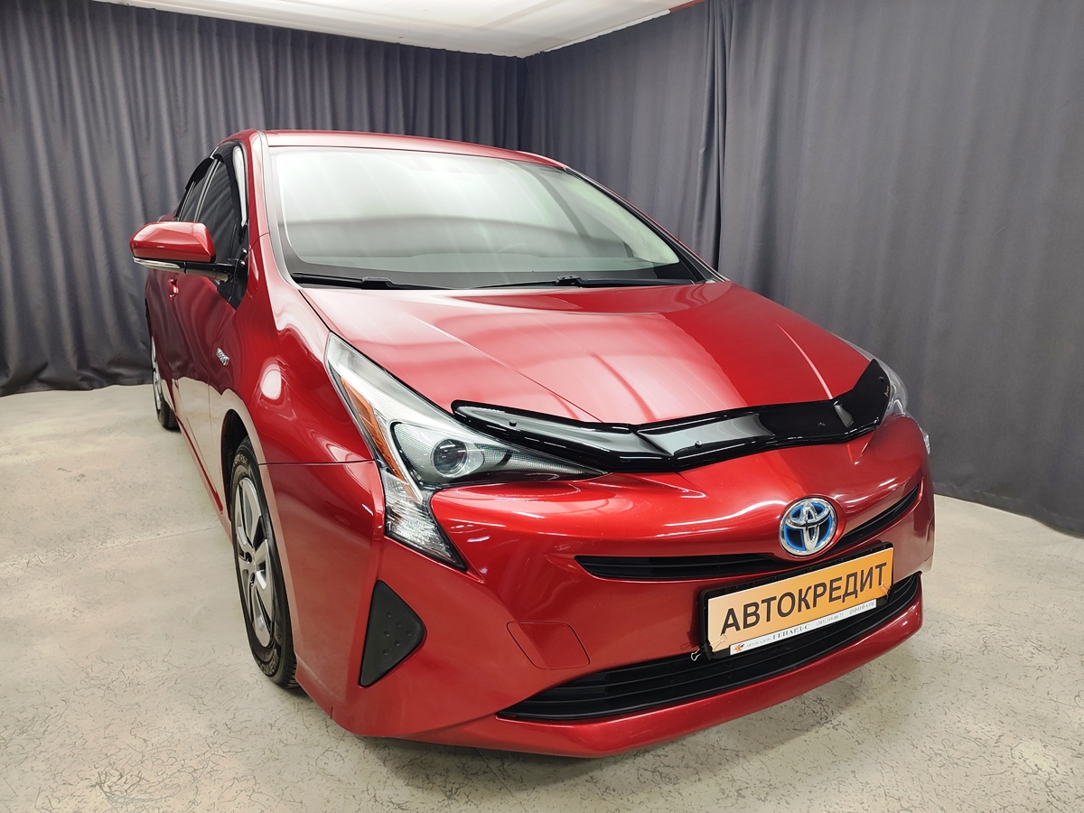 Купить Toyota Prius 2016 цена от в Новосибирске, в автосалоне Гепард №159254