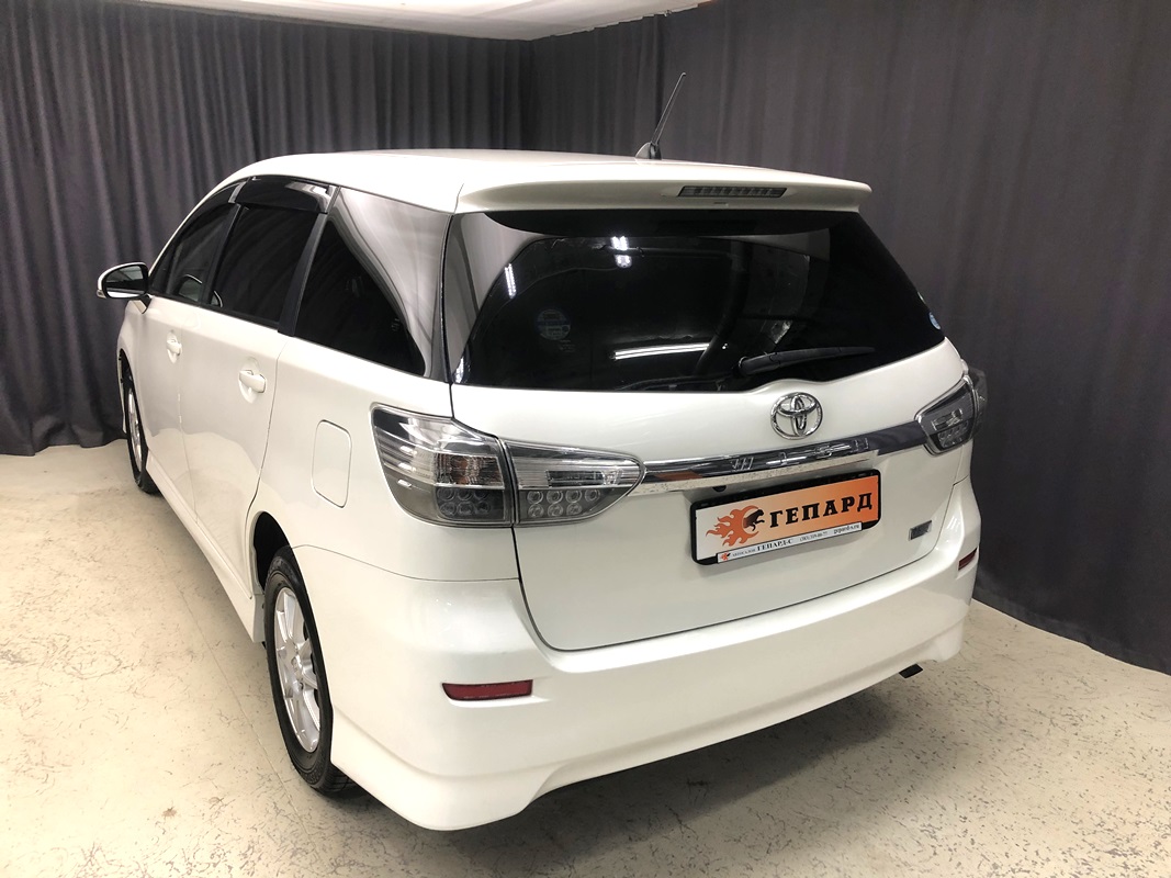 Купить 🚗 Toyota Wish 2013 цена от 1100000 в Новосибирске, в автосалоне  Гепард №168361