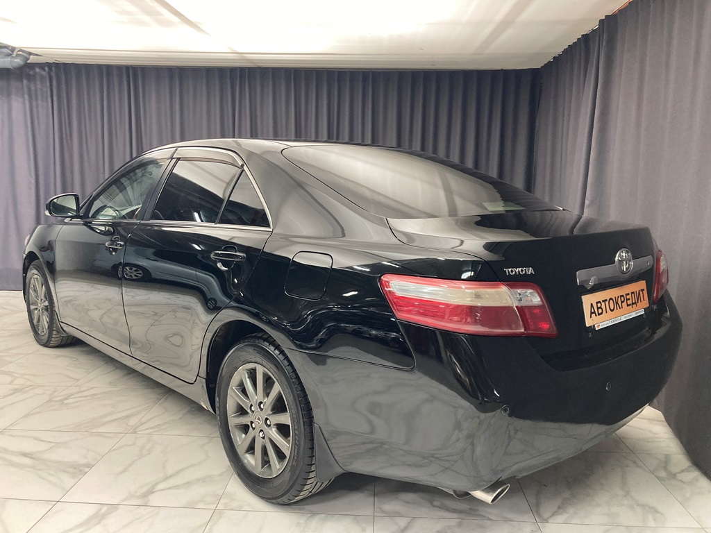 Купить 🚗 Toyota Camry 2010 цена от 1100000 в Новосибирске, в автосалоне  Гепард №169601