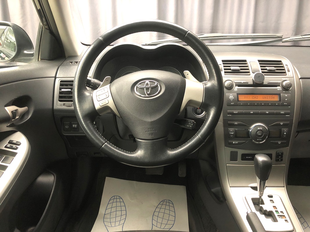 Купить Toyota Corolla 2007 цена от 800000 в Новосибирске, в автосалоне  Гепард №168469