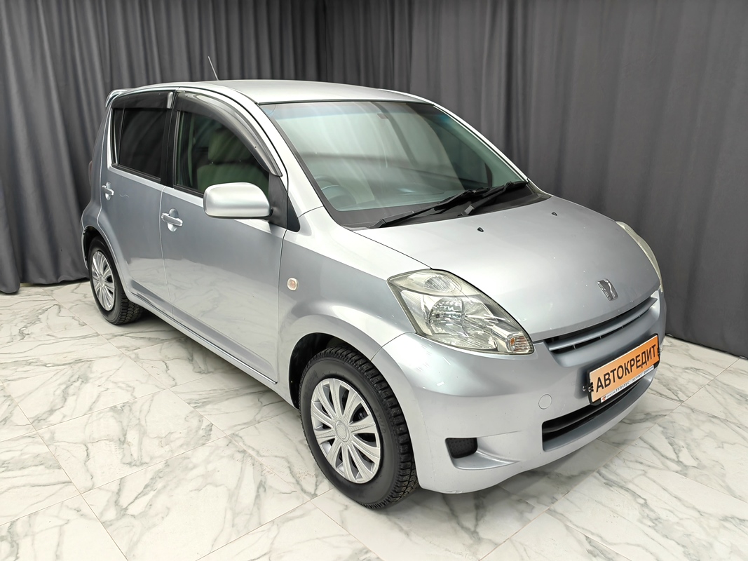 Toyota passo Moda Charm