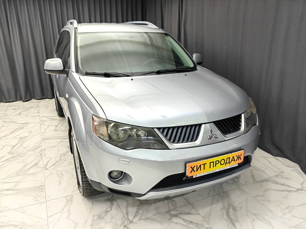 Купить Mitsubishi Outlander 2007 цена от 930000 в Новосибирске, в  автосалоне Гепард №168961