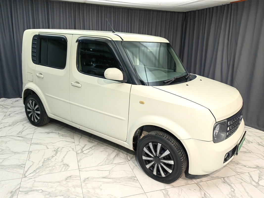 Купить Nissan Cube 2002 цена от в Новосибирске, в автосалоне Гепард №169069