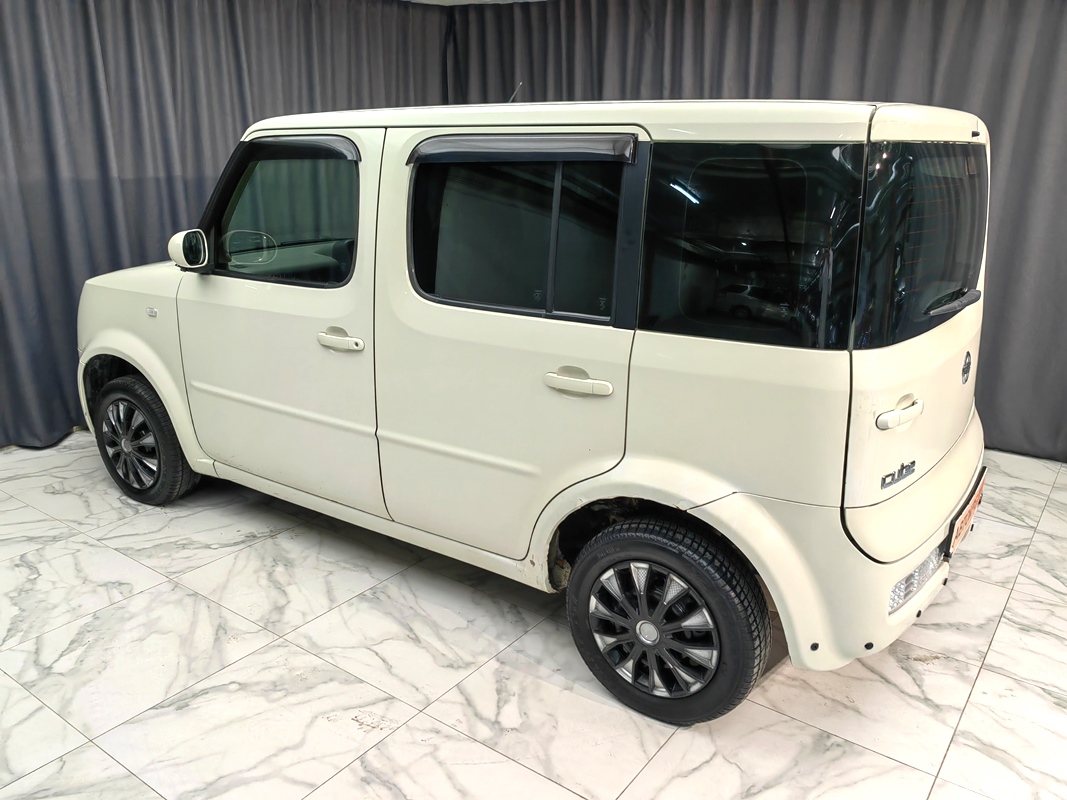 Купить Nissan Cube 2002 цена от в Новосибирске, в автосалоне Гепард №169070