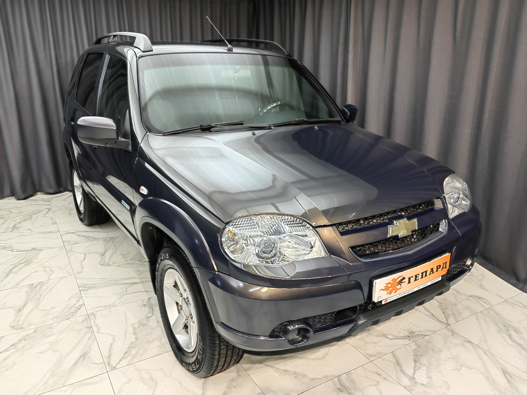 Купить Chevrolet Niva 2015 цена от в Новосибирске, в автосалоне Гепард  №169169