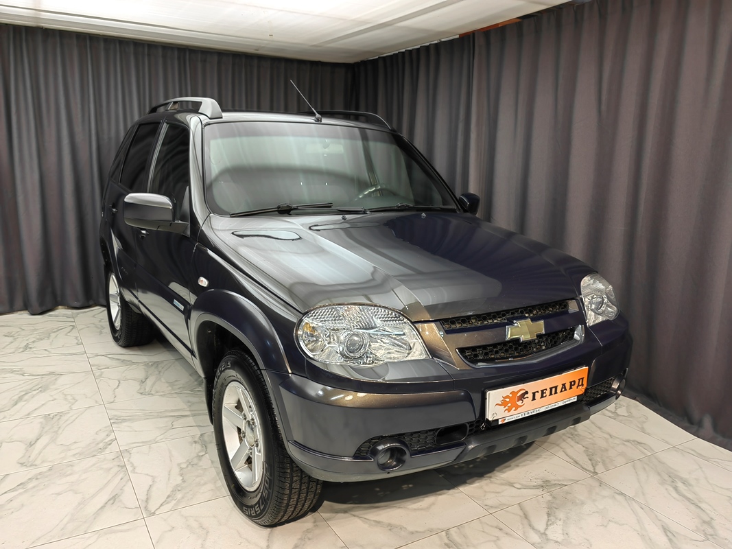 Купить Chevrolet Niva 2015 цена от в Новосибирске, в автосалоне Гепард  №169169