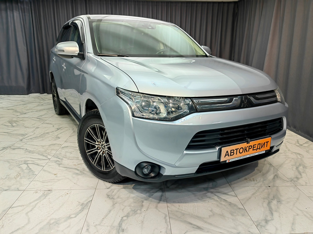 Продажа автомобиля Mitsubishi Outlander 2013 в Новосибирске ID169183