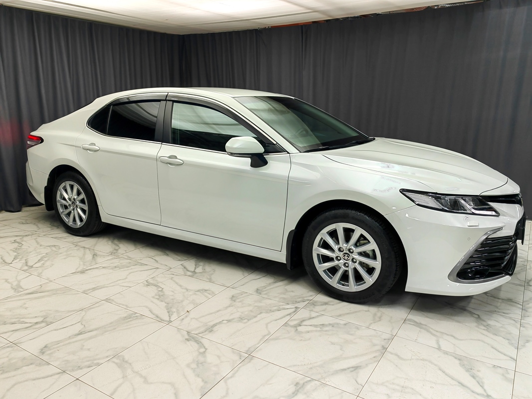 Купить 🚗 Toyota Camry 2021 цена от 3100000 в Новосибирске, в автосалоне  Гепард №169293