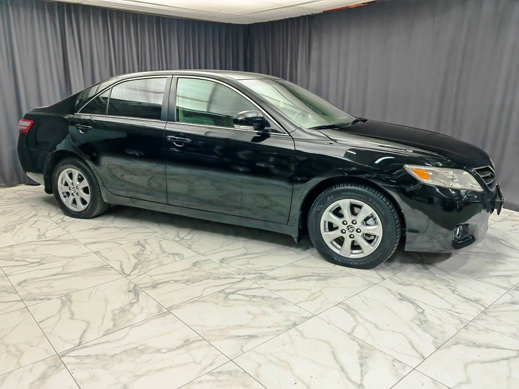 Купить Toyota Camry 2009 цена от 1200000 в Новосибирске, в автосалоне  Гепард №169388