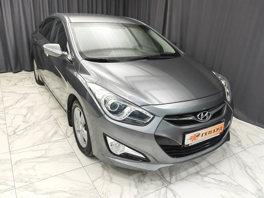 Купить Hyundai i40 2014 цена от 945000 в Новосибирске, в автосалоне Гепард  №169613