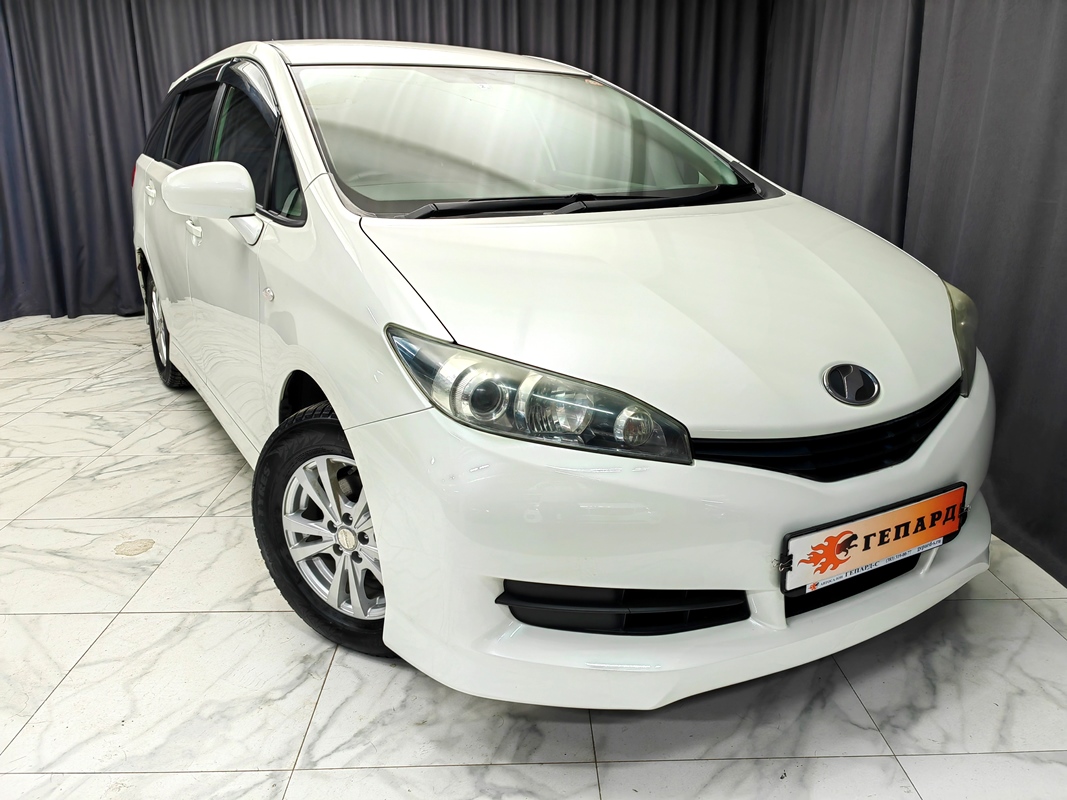 Купить Toyota Wish 2011 цена от 700000 в Новосибирске, в автосалоне Гепард  №169640