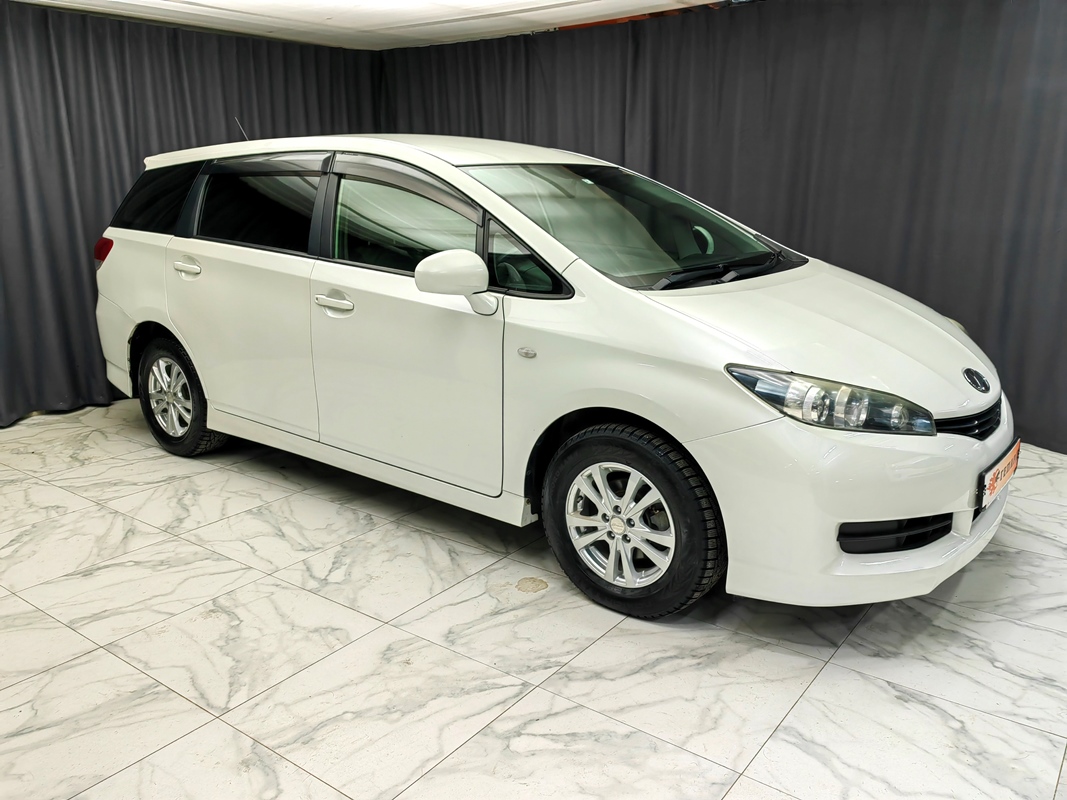 Купить 🚗 Toyota Wish 2011 цена от 700000 в Новосибирске, в автосалоне  Гепард №169640