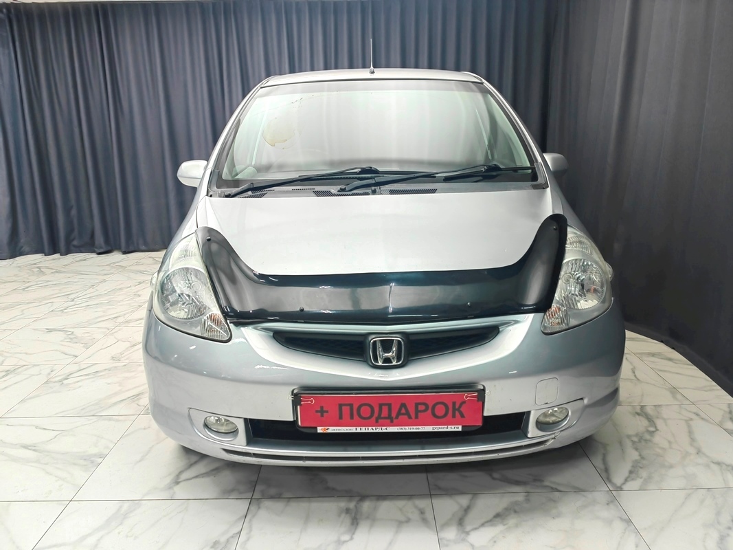 Купить 🚗 Honda Fit 2002 цена от в Новосибирске, в автосалоне Гепард №169806