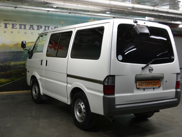 Nissan vanette 4 поколение. Nissan vanette 2. Nissan vanette 4wd. Ниссан ванетте 4х4. Ниссан ванетте микроавтобус 4х4.