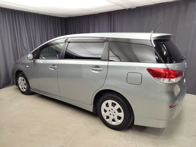 Toyota Wish 1f7