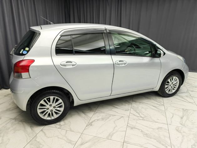 Toyota Vitz 2010