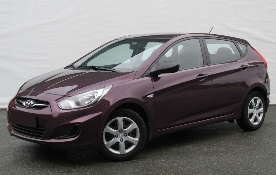 Hyundai solaris 2012 хэтчбек