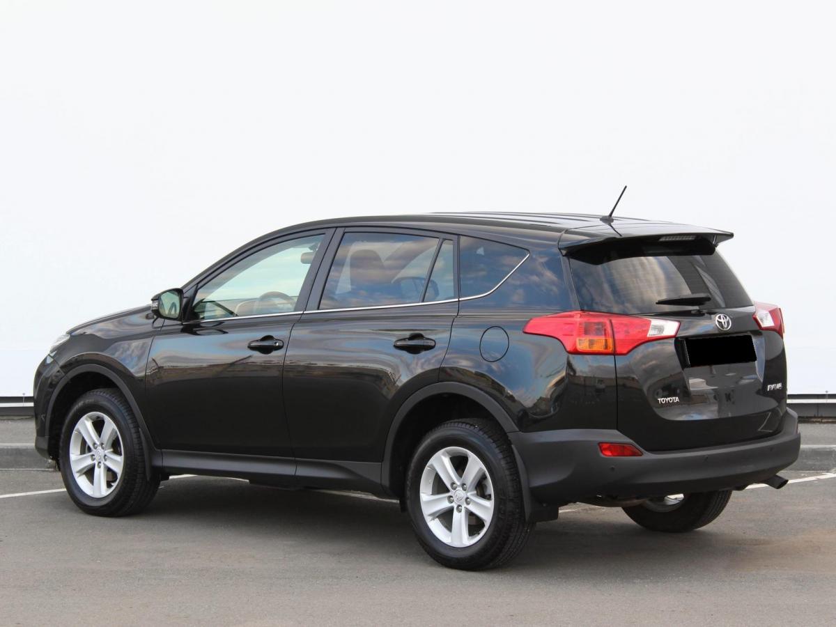 Toyota rav4 2014 года