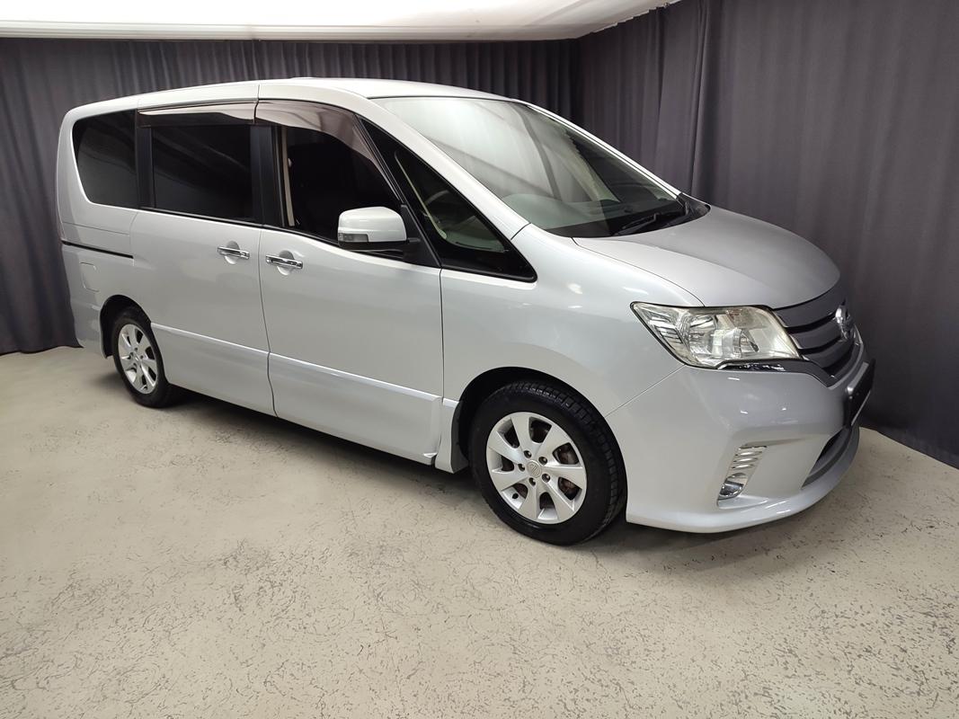 Nissan Serena 2023